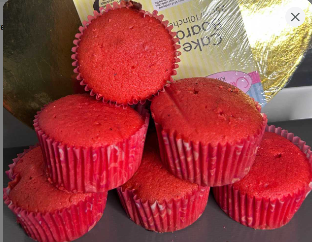 Strawberry Cupcakes 1 (No Frosting)