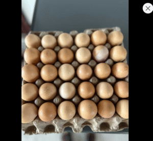 Fresh Farm Brown Eggs – Tray of 30